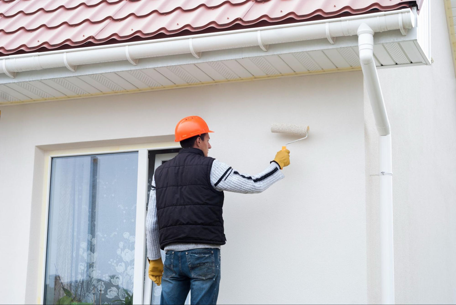 What Temperature Is Best for Painting Outside?