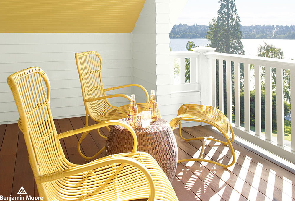 ALL HANDS ON DECK: Why Fall is the Best Season to be Layin’ Stain